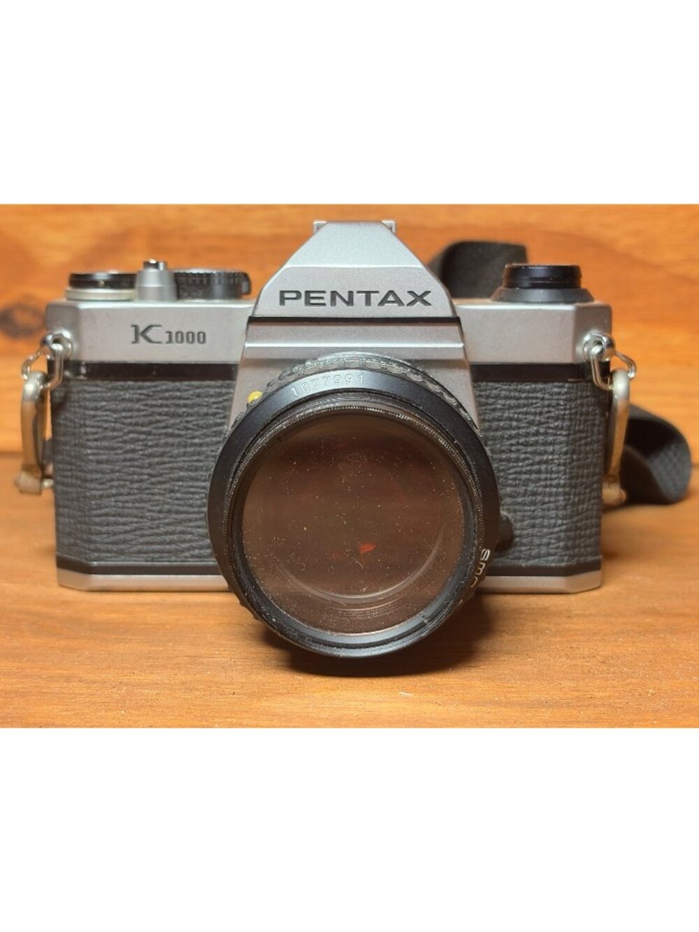 Vintage Pentax K1000 35mm SLR Film Camera Manual Focus Lens Strap Classic